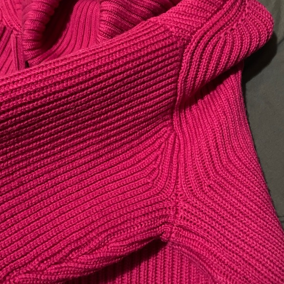 Babaton⭐️Guell Pink Sweater♥️EUC - Picture 13 of 15